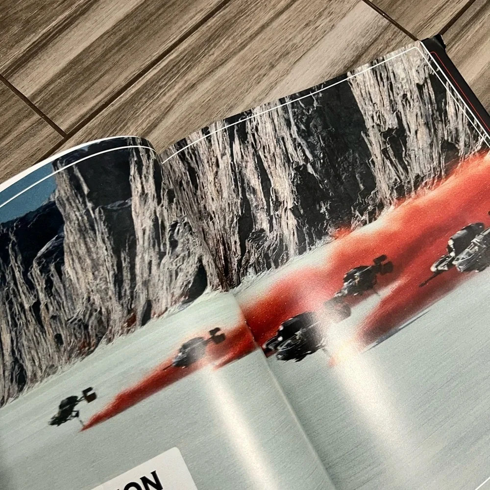 Star Wars The Last Jedi Visual Dictionary - Red and Black